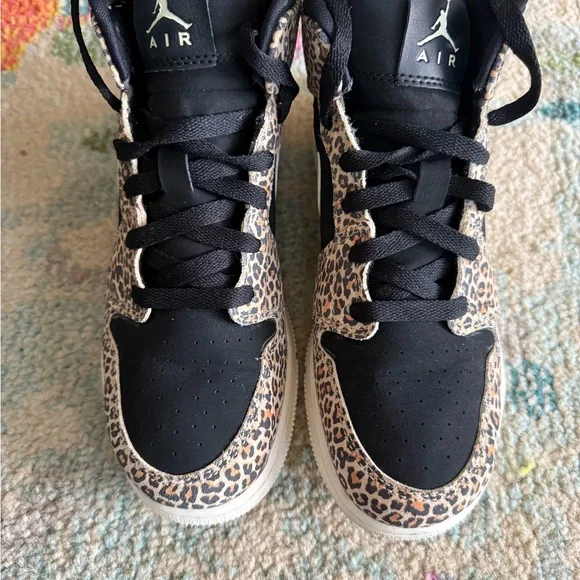Nike Air Jordan 1 Mid SE Sneakers - Black and Tan Leopard Print Only worn once. - Picture 2 of 11
